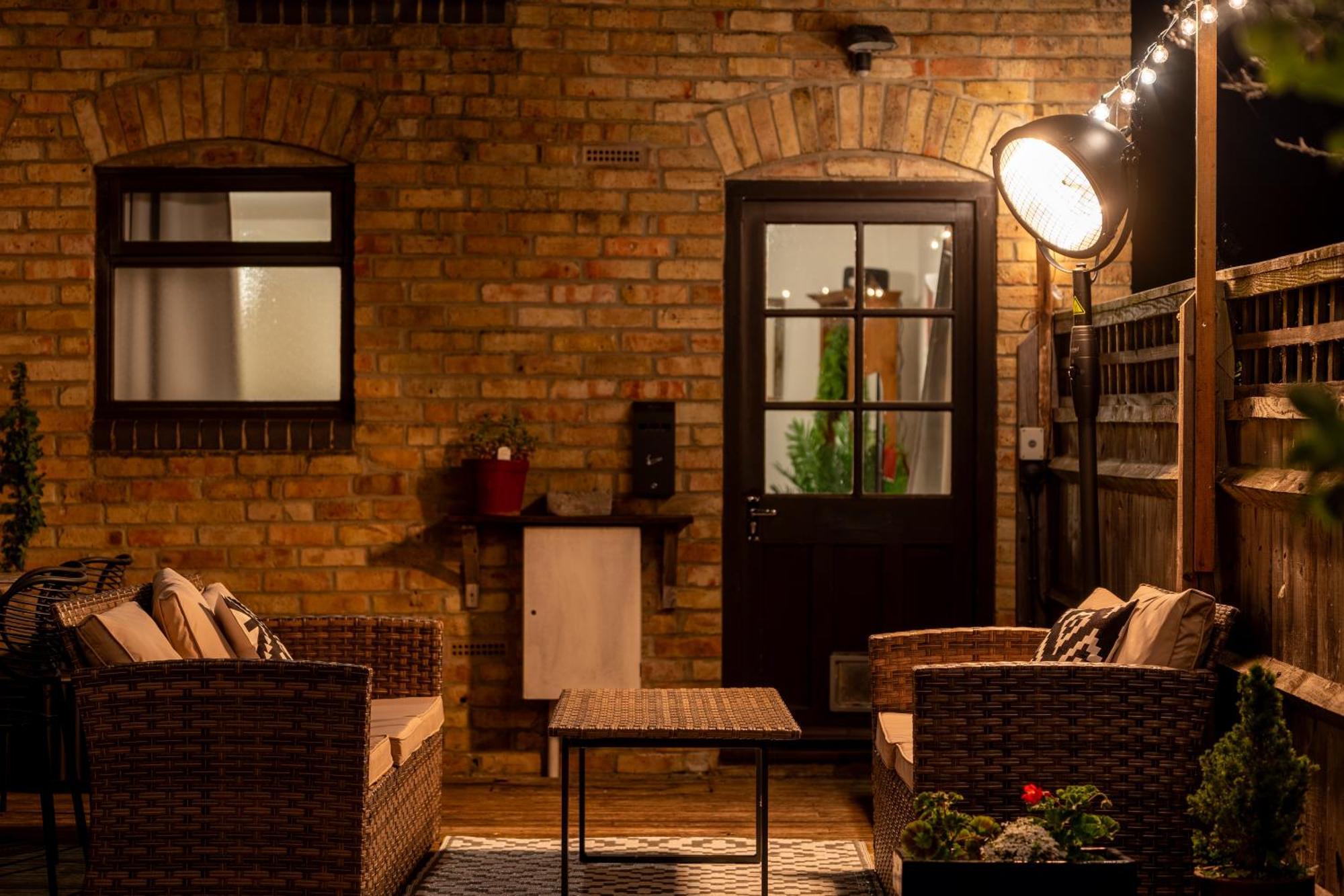 Colthorn Farm Cottage By Aryas Properties - Oxford Bagian luar foto